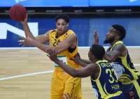 Basketball 1. Bundesliga 14/15 Hauptrunde:  Walter Tigers Tuebingen - Phoenix Hagen