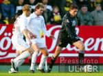 Fussball 2. Bundesliga: Aachen - Reutlingen, Zweikampf