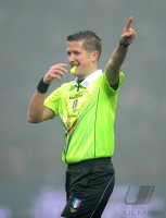 FUSSBALL International SERIE A 2011/2012: Schiedsrichter Daniele Orsato