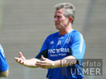 Fussball 1. Bundesliga: Training S04, Trainer Jupp Heynckes