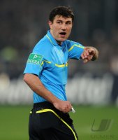 Fussball: 1. Bundesliga Saison 2010/2011: Schiedsrichter Markus WIEGENBACH