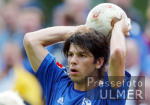 Fussball 1. Bundesliga: S04, KOBIASHVILLI beim Einwurf