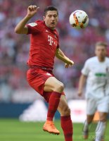 Fussball 1. Bundesliga Saison 15/16: FC Bayern Muenchen - FC Augsburg