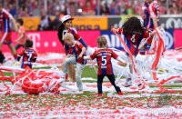 Fussball 1. Bundesliga  Deutscher Meister 14/15 FC Bayern Muenchen