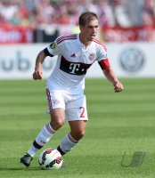 Fussball DFB Pokal 1. Runde 15/16: FC Noettingen - FC Bayern Muenchen