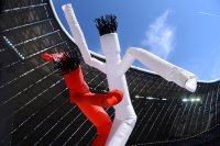 Fussball 1. Bundesliga, Saison 2012/2013: Die aufgeblasenen Maennchen in der Allianz Arena