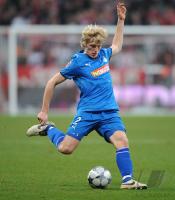 Fussball 1. BL Bayern-Hoffenheim; Zweikampf