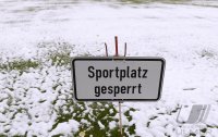 Fussball  2012/2013   SCHMUCKBILD,  SPIELABSAGE,  SCHNEE