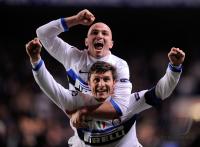 FUSSBALL  International CHL 09/10  : Jubel Javier Zanetti mit  Esteban Cambiasso (Inter)