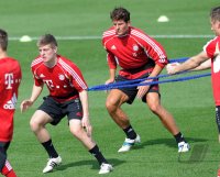 Fussball 1. Bundesliga 11/12: FC Bayern Muenchen Training in Doha