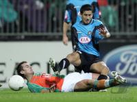 Fussball Champions League: Bremen - Udinese, Zweikampf