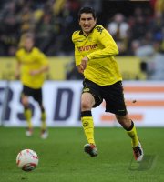 Fussball: 1. Bundesliga Saison 2010/2011: Dortmund, SAHIN Einzelaktion