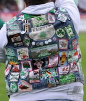 2. Fussball Bundesliga: Fuerth Fan mit Kutte