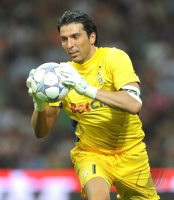 FUSSBALL Trofeo Luigi Berlusconi: Gianluigi Buffon (Juventus Turin)