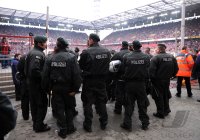 Fussball 1. Bundesliga, Saison 2011/2012:  1. FC Koeln - FC Bayern Muenchen