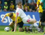 Fussball 1. Bundesliga: Dortmund - Nuernberg, Zweikampf