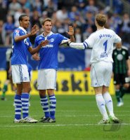 Fussball: 1. Bundesliga Saison 2010/2011: Schalke 04 - VfL Wolfsburg