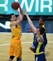 Basketball 1. Bundesliga 15/16 Hauptrunde: Walter Tigers Tuebingen - Phoenix Hagen