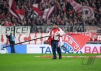 Fussball DFB Pokal Viertelfinale 16/17: FC Bayern Muenchen - FC Schalke 04