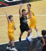 Basketball 1. Bundesliga 17/18 Hauptrunde: Walter Tigers Tuebingen - Telekom Baskets Bonn