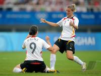 FUSSBALL  Olympia 2008   Halbfinale  Frauen   Brasilien - Deutschland