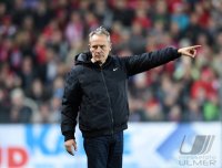 Fussball 1. Bundesliga Saison 14/15: Trainer Christian Streich (SC Freiburg)