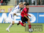 Fussball UCL: Leverkusen - Banik, Zweikampf