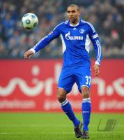 FUSSBALL 1. BUNDESLIGA: Schalke, ENGELAAR Einzelaktion