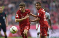 Fussball 1. Bundesliga Saison 15/16: FC Bayern Muenchen - VfB Stuttgart