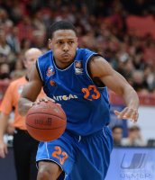 Basketball 1. Bundesliga 13/14:  Walter Tigers Tuebingen - Mitteldeutscher BC