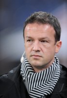 Fussball 1. Bundesliga  Saison 2010/2011:  FC Schalke 04  - VfB Stuttgart