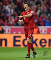 Fussball 1. Bundesliga Saison 15/16: FC Bayern Muenchen - Borussia Dortmund