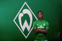 Fussball 1. Bundesliga, Saison 2012/2013, Werder Bremen: Eljero Elia im exklusiven Pressefoto ULMER Fotoshooting