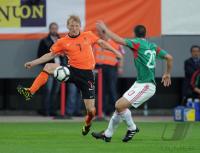 FUSSBALL INTERNATIONAL: Holland - Mexiko