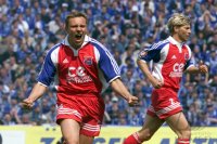 Fussball  1. Bundesliga  2000/2001: FC Schalke 04 - Spvgg Unterhaching