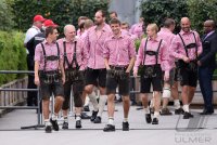 Fussball 1. Bundesliga 14/15: FC Bayern Muenchen in Lederhosen