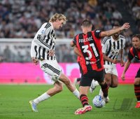 FUSSBALL INTERNATIONAL SERIE A 26/27: Juventus Turin - AC Mailand