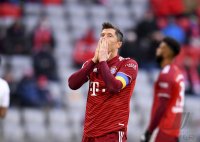 Fussball 1. Bundesliga Saison 21/22: FC Bayern Muenchen - Bayer 04 Leverkusen