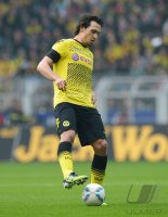 Fussball 1. Bundesliga, Saison 2011/2012: Mats Hummels (Borussia Dortmund) am Ball