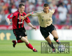 Fussball Liga Pokal: Muenchen - Leverkusen, Zweikampf