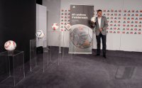 Fussball 1. Bundesliga  Saison  2013/2014:  Praesentation Adidas Ball Torfabrik 4
