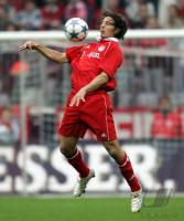 Fussball FC Bayern-Bremen; Pizarro am Ball