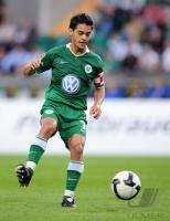 FUSSBALL 1. BUNDESLIGA, Wolfsburg: JOSUE Einzelaktion