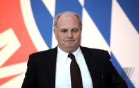 Fussball 1. Bundesliga : Praesident Uli Hoeness (FC Bayern Muenchen)
