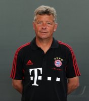 Fussball 1. Bundesliga 2010/2011:  Assistenzcoach Peter Hermann (FC Bayern Muenchen)