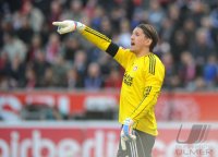 Fussball: 1. Bundesliga Saison 2010/2011: Schalke, NEUER