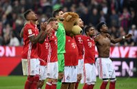 Fussball 1. Bundesliga Saison 2016/2017: FC Bayern Muenchen - Borussia Dortmund