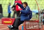 FUSSBALL 1. Bundesliga 1860 Trainer Falko Gtz