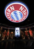 Fussball 1. Bundesliga: Die Erlebniswelt des FC Bayern Muenchen in der Allianz Arena