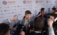 Offizielle Uebergabe der Gigaset ME Smartphones an den FC Bayern Muenchen